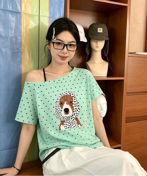GEMEDA（ジェメダ）の「ドット柄ワンショルダープリントTシャツ／アニマル＆フルーツグラフィックトップス（Tシャツ/カットソー・レディース・ネイビー/グリーン/ホワイト・M）」の11枚目の写真