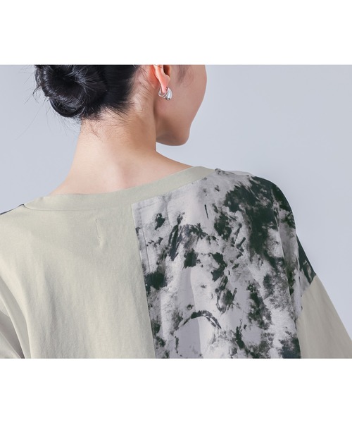 kOhAKU(コハク)の「【接触冷感】異素材ドッキングカットソー(Tシャツ/カットソー・レディース・ライトグレー/ブラック・FREE)」の3枚目の写真