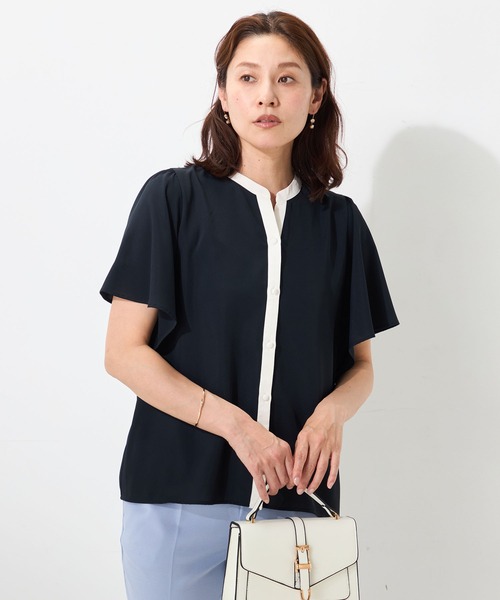 GALLORIA(ギャローリア)の「【接触冷感・ウォッシャブル】配色スキッパーブラウス(シャツ/ブラウス・レディース・オフホワイト/ネイビー/ライトグレー・M/L/S/LL)」の3枚目の写真