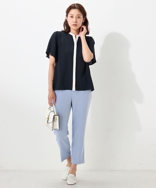 GALLORIA(ギャローリア)の「【接触冷感・ウォッシャブル】配色スキッパーブラウス(シャツ/ブラウス・レディース・オフホワイト/ネイビー/ライトグレー・M/L/S/LL)」の12枚目の写真