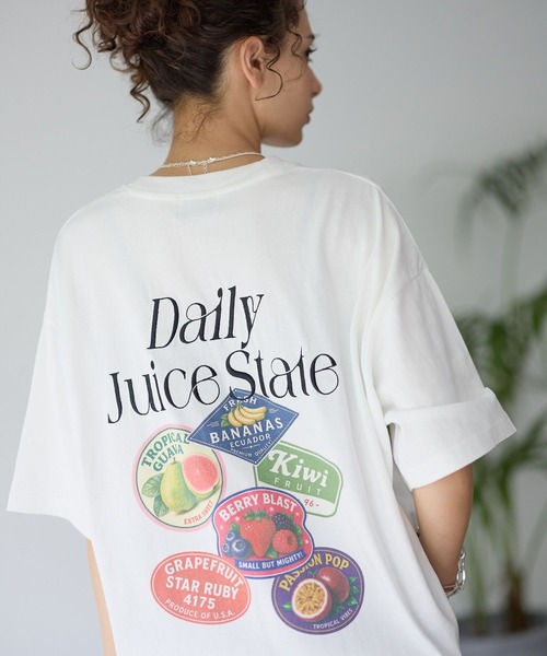 PBLIM(ページボーイリム)の「《UNISEX》フルーツステッカーT / 刺繍デザイン(Tシャツ/カットソー・レディース・オフホワイト/グレー/ブラック・FREE)」の4枚目の写真