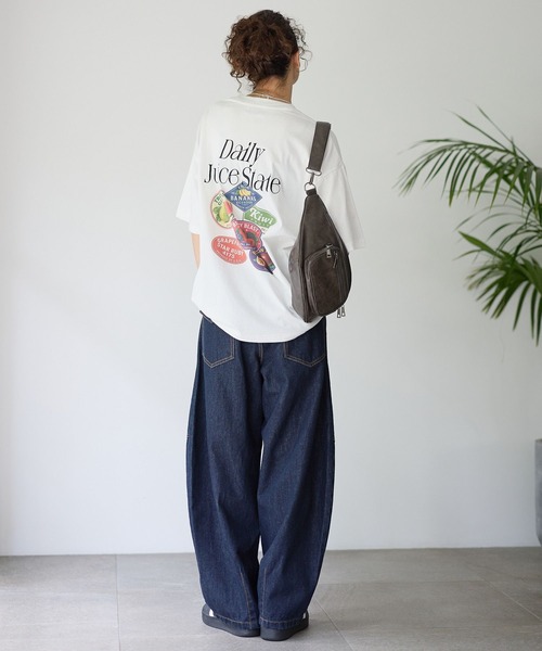 PBLIM(ページボーイリム)の「《UNISEX》フルーツステッカーT / 刺繍デザイン(Tシャツ/カットソー・レディース・オフホワイト/グレー/ブラック・FREE)」の11枚目の写真