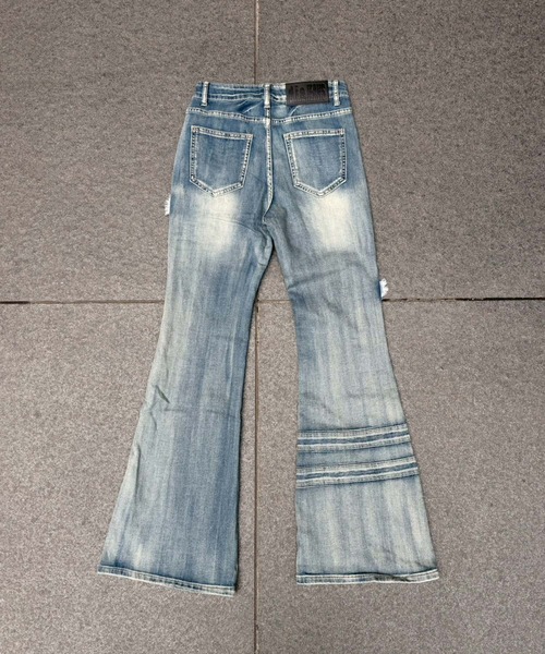 d.i.a.(ダイヤ)の「クロスパッチワークフレアデニム(デニムパンツ・レディース・ブラック/ブルー・SMALL/MEDIUM)」の17枚目の写真
