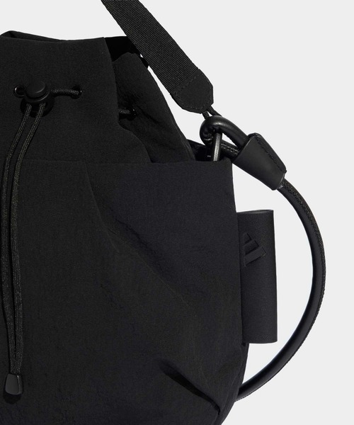 adidas(アディダス)の「FAVORITE SMALL BAG / アディダス adidas(ショルダーバッグ・レディース・ブラック・FREE)」の5枚目の写真