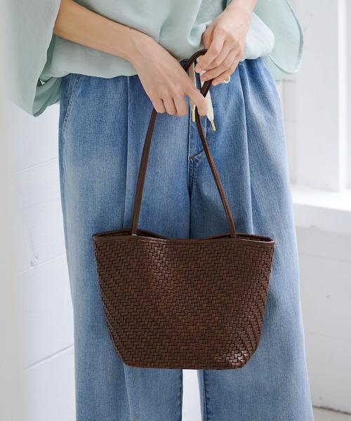 Elura（エルーラ）の「【cache cache(カシュカシュ)】メッシュミニトート/869759（トートバッグ・レディース・ブラウン/ブラック・FREE）」の2枚目の写真
