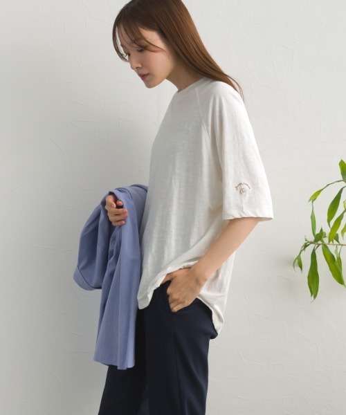 OMNES（オムネス）の「スラブ天竺 ラグラン5分袖Tシャツ UVカット付（Tシャツ/カットソー・レディース・ブラック/ホワイト/ブラウン/レッド・FREE）」の17枚目の写真