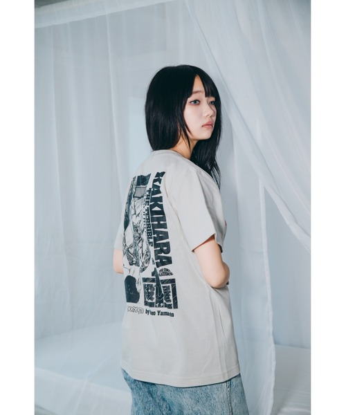 殺し屋1 KAKIHARA VS SUZUKI(沸騰油グレージュ)（Tシャツ/カットソー