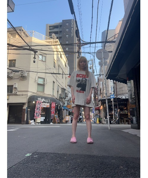 ハードコアチョコレート(ハードコアチョコレート)の「殺し屋1 KAKIHARA VS SUZUKI(沸騰油グレージュ)(Tシャツ/カットソー・メンズ・ナチュラル・XX-LARGE/X-LARGE/LARGE)」の13枚目の写真
