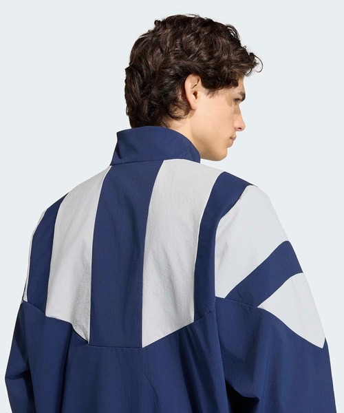 adidas(アディダス)の「adidas/アディダス M BLOCKED TRACKTOP ブロックド トラックトップ トラックジャケット ナイロンジャケット ナイロンアウター ライトアウター 配色 切り替え メンズ レディース 2026年 夏 夏服 秋 秋服(ブルゾン・メンズ・ブラック/インディゴブルー・S/M/L/XL)」の9枚目の写真
