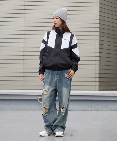 adidas(アディダス)の「adidas/アディダス M BLOCKED TRACKTOP ブロックド トラックトップ トラックジャケット ナイロンジャケット ナイロンアウター ライトアウター 配色 切り替え メンズ レディース 2026年 夏 夏服 秋 秋服(ブルゾン・メンズ・ブラック/インディゴブルー・S/M/L/XL)」の13枚目の写真