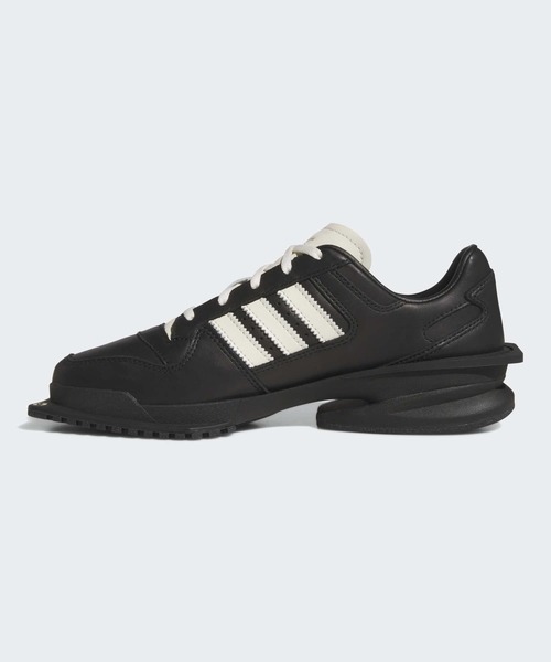 adidas（アディダス）の「フォーラム キュビズム / アディダスオリジナルス adidas Originals（スニーカー・レディース・ブラック・22.0cm/22.5cm/23.0cm/25.5cm/26.0cm/26.5cm/27.0cm/27.5cm/28.0cm/24.5cm/25.0cm/23.5cm/24.0cm）」の6枚目の写真