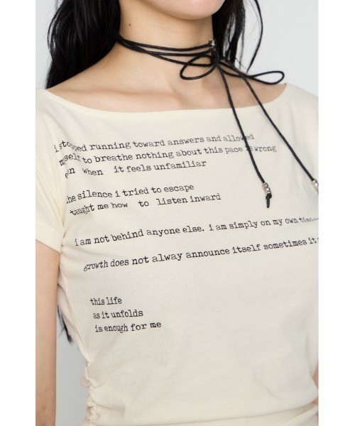LAGUA GEM(ラグアジェム)の「LETTERING COMPACT GATHER トップス(Tシャツ/カットソー・レディース・オフホワイト/レッド/ブラック・FREE)」の19枚目の写真