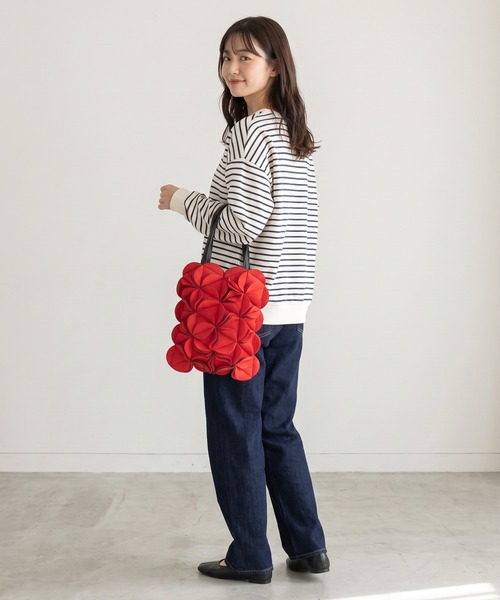 crossi（クロッシー）の「ボンディング花モチーフ縦長2WAYトートバッグ（トートバッグ・レディース・グレー/レッド/グリーン・FREE）」の19枚目の写真
