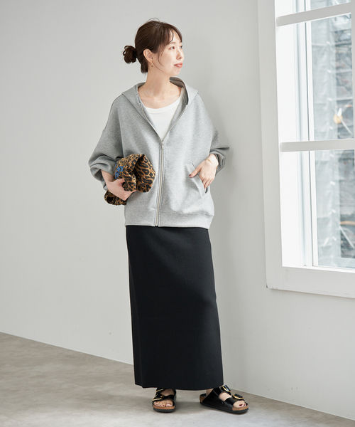 Spick & Span（スピックアンドスパン）の「《追加》ミラノリブニットスカート（スカート・レディース・チャコールグレー/ブラック/ブラウン・38/36）」の4枚目の写真