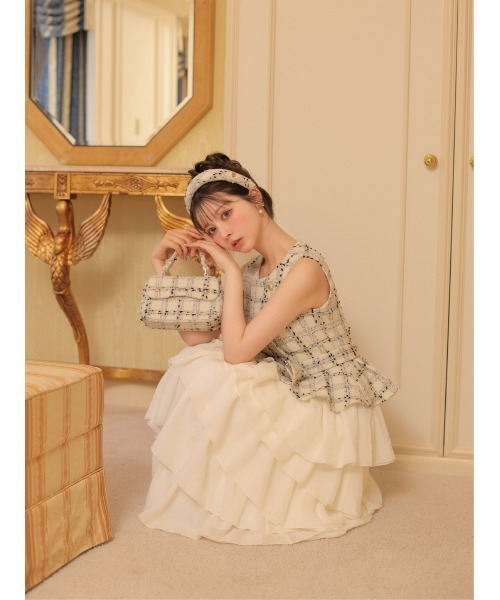 M me eme(エムミーエメ)の「Maison tweed chain bag(eme11152)(ショルダーバッグ・レディース・ベージュ/ブラック/ホワイト/グレー・FREE)」の11枚目の写真