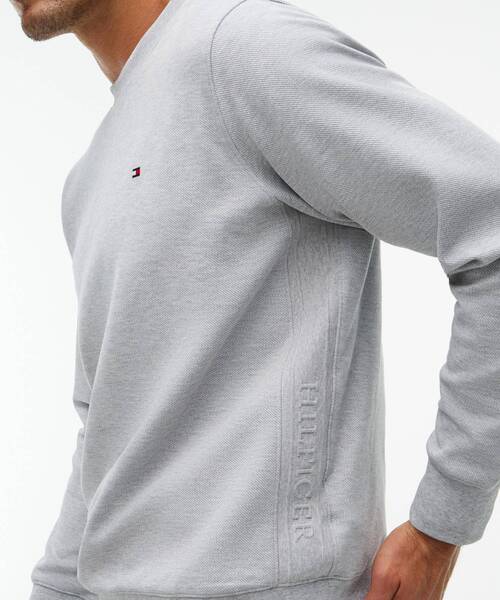 TOMMY HILFIGER(トミーヒルフィガー)の「テクスチャークルーネックトレーナー(スウェット・メンズ・ネイビー/グレー・SMALL/X-LARGE/MEDIUM/LARGE)」の9枚目の写真