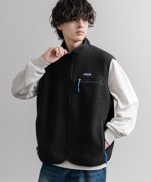 patagonia(パタゴニア)の「Patagonia パタゴニア M S RETRO PILE VEST レトロパイルフリースベスト/ワンポイントロゴ入りスタンドカラーフルジップボアベスト(ベスト・メンズ・アイボリー/ブラック・XL/M/L/S)」の3枚目の写真