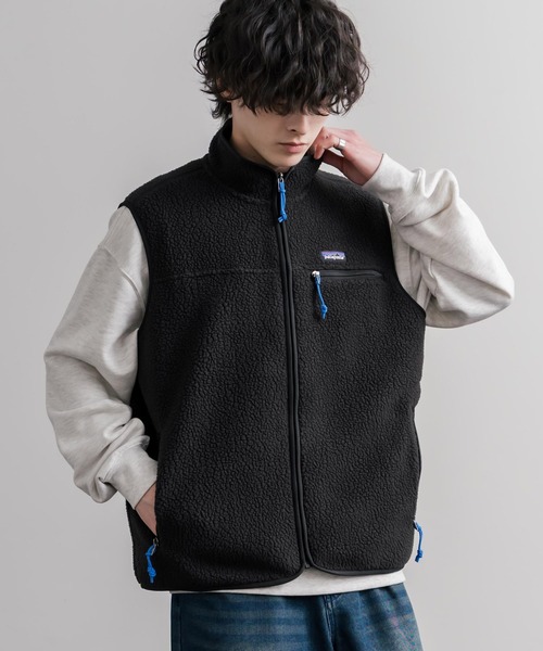 patagonia(パタゴニア)の「Patagonia パタゴニア M S RETRO PILE VEST レトロパイルフリースベスト/ワンポイントロゴ入りスタンドカラーフルジップボアベスト(ベスト・メンズ・アイボリー/ブラック・XL/M/L/S)」の5枚目の写真