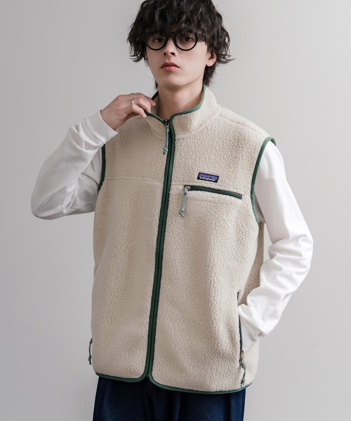 patagonia(パタゴニア)の「Patagonia パタゴニア M S RETRO PILE VEST レトロパイルフリースベスト/ワンポイントロゴ入りスタンドカラーフルジップボアベスト(ベスト・メンズ・アイボリー/ブラック・XL/M/L/S)」の11枚目の写真