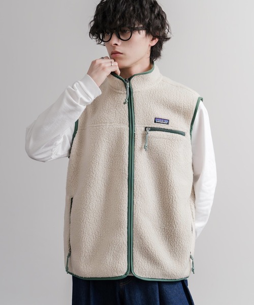 patagonia(パタゴニア)の「Patagonia パタゴニア M S RETRO PILE VEST レトロパイルフリースベスト/ワンポイントロゴ入りスタンドカラーフルジップボアベスト(ベスト・メンズ・アイボリー/ブラック・XL/M/L/S)」の12枚目の写真