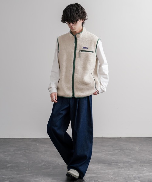 patagonia(パタゴニア)の「Patagonia パタゴニア M S RETRO PILE VEST レトロパイルフリースベスト/ワンポイントロゴ入りスタンドカラーフルジップボアベスト(ベスト・メンズ・アイボリー/ブラック・XL/M/L/S)」の15枚目の写真