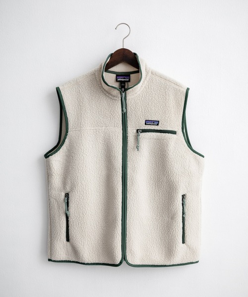 patagonia(パタゴニア)の「Patagonia パタゴニア M S RETRO PILE VEST レトロパイルフリースベスト/ワンポイントロゴ入りスタンドカラーフルジップボアベスト(ベスト・メンズ・アイボリー/ブラック・XL/M/L/S)」の16枚目の写真