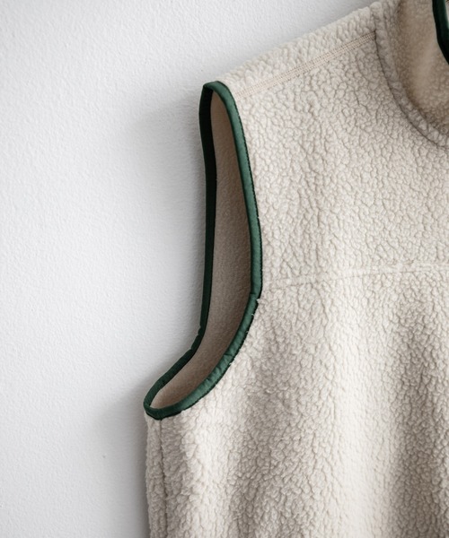 patagonia(パタゴニア)の「Patagonia パタゴニア M S RETRO PILE VEST レトロパイルフリースベスト/ワンポイントロゴ入りスタンドカラーフルジップボアベスト(ベスト・メンズ・アイボリー/ブラック・XL/M/L/S)」の19枚目の写真