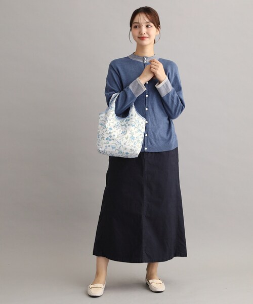 LAURA ASHLEY(ローラアシュレイ)の「アーシャ柄 パッカブル トートバッグ S(トートバッグ・レディース・ピンク系5/ブルー系・00)」の6枚目の写真