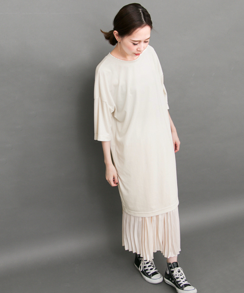 KBF（ケイビーエフ）の「KBF ベロアBIGTEE（Tシャツ/カットソー・レディース・ブルー/オフホワイト/ボルドー/ピンク系その他・ONE）」の2枚目の写真