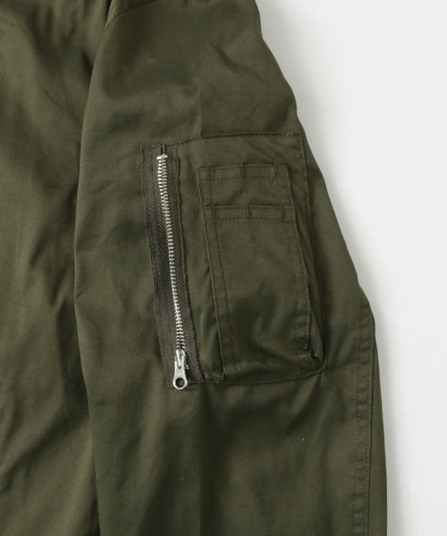 URBAN RESEARCH（アーバンリサーチ）の「UR MA-1（MA-1・メンズ・インディゴブルー/カーキ/ブラック・MEDIUM/LARGE）」の15枚目の写真