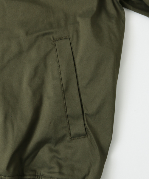 URBAN RESEARCH（アーバンリサーチ）の「UR MA-1（MA-1・メンズ・インディゴブルー/カーキ/ブラック・MEDIUM/LARGE）」の5枚目の写真