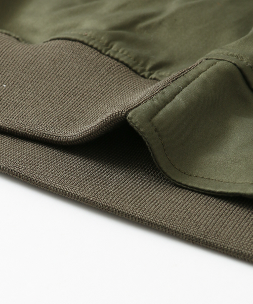 URBAN RESEARCH（アーバンリサーチ）の「UR MA-1（MA-1・メンズ・インディゴブルー/カーキ/ブラック・MEDIUM/LARGE）」の7枚目の写真