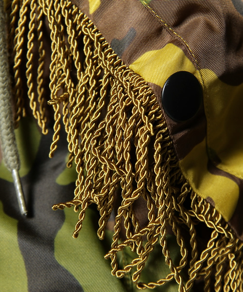 adidas Originals(アディダスオリジナルス)の「ジェレミースコット FRINGE BOMBER J(ミリタリージャケット・メンズ・ゴールド・MEDIUM)」の9枚目の写真