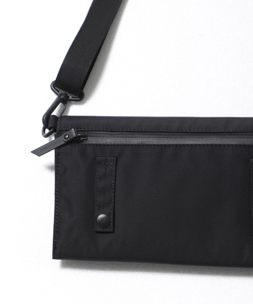 MAKAVELIC（マキャベリック）の「【MAKAVELIC】TRUCKS 2WAY SACOCHE/2WAY フラップサコッシュ/3107-10501（ショルダーバッグ・メンズ・ブラック/ネイビー・FREE）」の14枚目の写真
