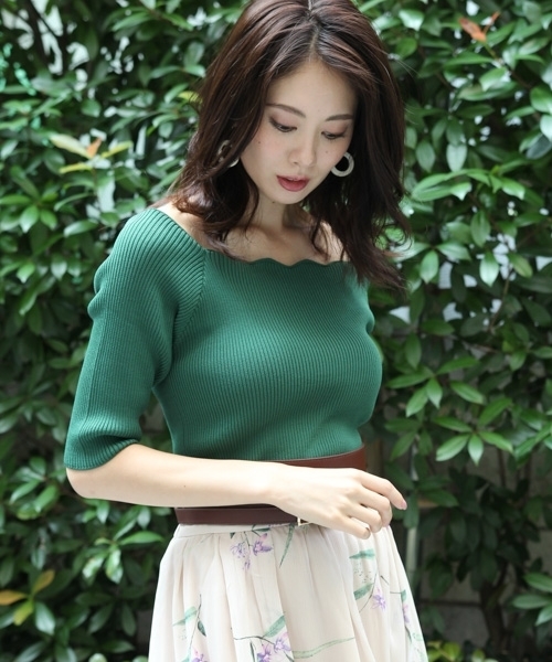 Andemiu(アンデミュウ)の「【マスタード・グリーンWEB限定】スカラリブニットプルオーバー770182(ニット/セーター・レディース・ブラック/マスタード/パープル/グレー/ブラウン/グリーン・FREE)」の4枚目の写真