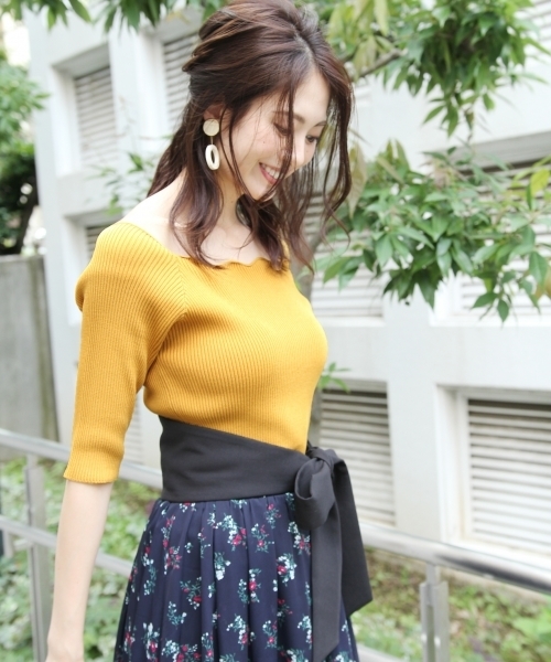 Andemiu(アンデミュウ)の「【マスタード・グリーンWEB限定】スカラリブニットプルオーバー770182(ニット/セーター・レディース・ブラック/マスタード/パープル/グレー/ブラウン/グリーン・FREE)」の8枚目の写真