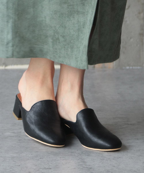 SESTO(セスト)の「スクエアトゥのバブーシュローヒールスリッパミュ-ルサンダル(サンダル・レディース・ブラック系その他/グリーン/ゴールド/ホワイト/ブラック/ベージュ/ブルー/イエロー・LL/L/3L/S/M)」の2枚目の写真