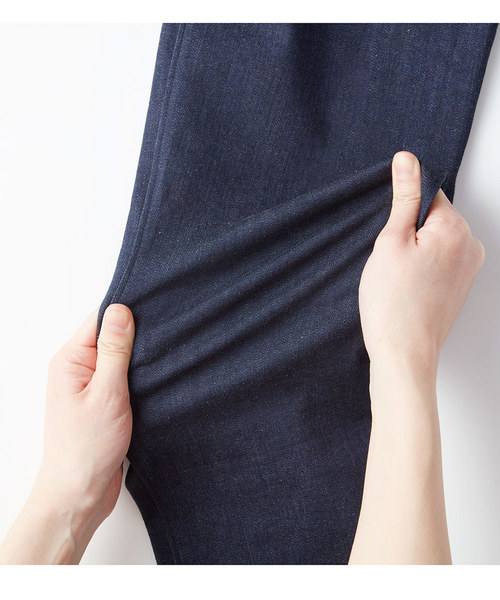 フェリシモMama（フェリシモママ）の「リブ　イン　コンフォート　お腹をしめつけずサポート！　ソフトフィットリブのマタニティパンツ〈デニム〉（マタニティウェア/グッズ・レディース・インディゴブルー・LARGE/MEDIUM/SMALL/NM/NS）」の8枚目の写真