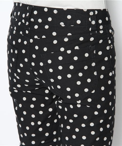 green label relaxing(グリーンレーベルリラクシング)の「GC C/PU DOT PRT サブリナパンツ(その他パンツ・レディース・ベージュ/ネイビー・36/38/40)」の5枚目の写真