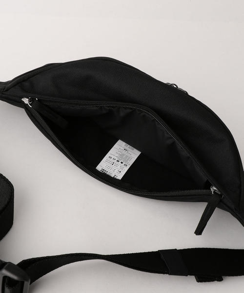 NIKE（ナイキ）の「＜NIKE＞ HERITAGE HIP BAG/ウエストバッグ（ボディバッグ/ウエストポーチ・メンズ・ブラック・FREE）」の2枚目の写真