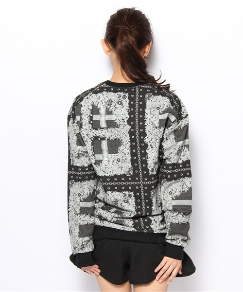 WHO'S WHO gallery（フーズフーギャラリー）の「【DRESSCAMP×WHO'S WHO gallery】クルースウェット（スウェット・レディース・ブラック・FREE）」の4枚目の写真