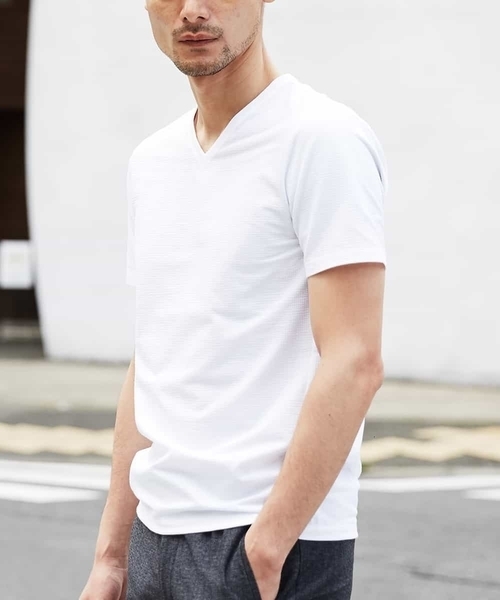 MICHEL KLEIN HOMME (ミッシェルクランオム)の「カットソー(クールマックスサッカー)(Tシャツ/カットソー・メンズ・ホワイト/ネイビー/モカ・46/48/51)」の2枚目の写真