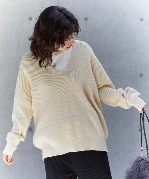 CRAFT STANDARD BOUTIQUE(クラフトスタンダードブティック)の「抜け衿ニットプルオーバー〇*(ニット/セーター)」|アイボリー