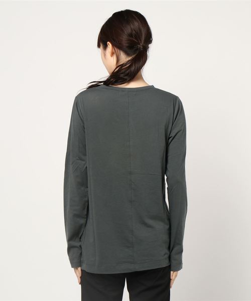 LOWRYS FARM(ローリーズファーム)の「【WEB限定】ロンT 857265(Tシャツ/カットソー・レディース・チャコールグレー/オフホワイト/アイボリー/ブラック/カーキ・FREE)」の7枚目の写真