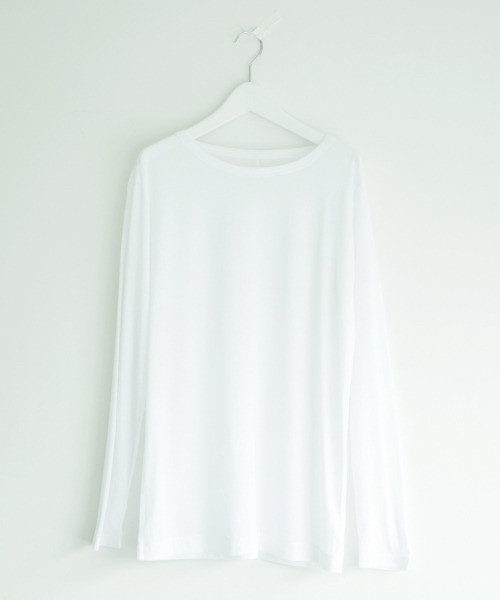 LOWRYS FARM(ローリーズファーム)の「【WEB限定】ロンT 857265(Tシャツ/カットソー・レディース・チャコールグレー/オフホワイト/アイボリー/ブラック/カーキ・FREE)」の3枚目の写真