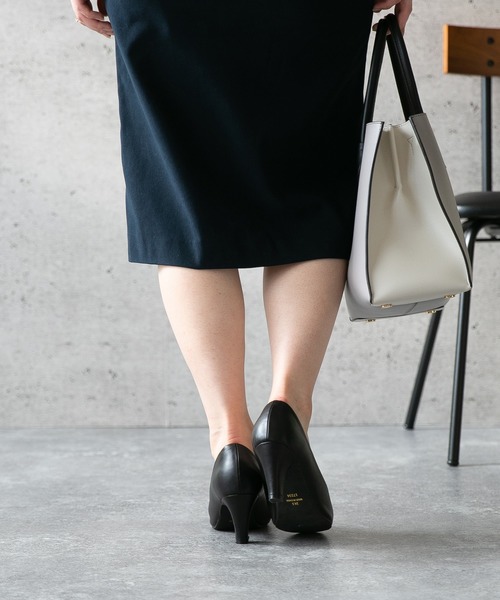 menue(メヌエ)の「【スイートフィットパンプス】7cmヒールver. 走れるスクエアトゥ パンプス(パンプス・レディース・ナチュラル/ブラック/ピンクベージュ/ブラック系その他/グレイッシュベージュ・21.5cm/22.0cm/22.5cm/23.0cm/23.5cm/24.0cm/24.5cm/25.0cm/25.5cm/26.0cm)」の9枚目の写真