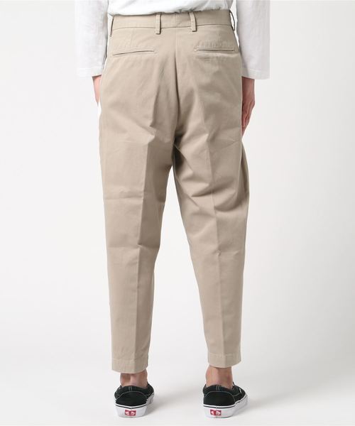 STANDARD MADE(スタンダードメイド)の「【RICCARDO METHA】DRAGON TWILL SIDETAPE 1TUCK CARROT PANTS 【リカルドメッサ】ドラゴン ツイル サイドテープ ワンタック キャロット パンツ(スラックス・メンズ・ベージュ/ブラック・48/46/44)」の4枚目の写真