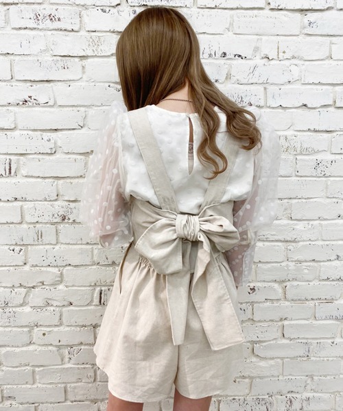 one after another NICE CLAUP（ワンアフターアナザーナイスクラップ）の「モノトーンミニサロペット（サロペット/オーバーオール・レディース・アイボリー/ブラック・FREE）」の7枚目の写真