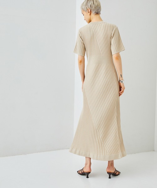 STUDIOUS（ステュディオス）の「【STUDIOUS】リブアレンジニットワンピース（ワンピース・レディース・ダークブラウン/ベージュ/グリーン・FREE）」の15枚目の写真