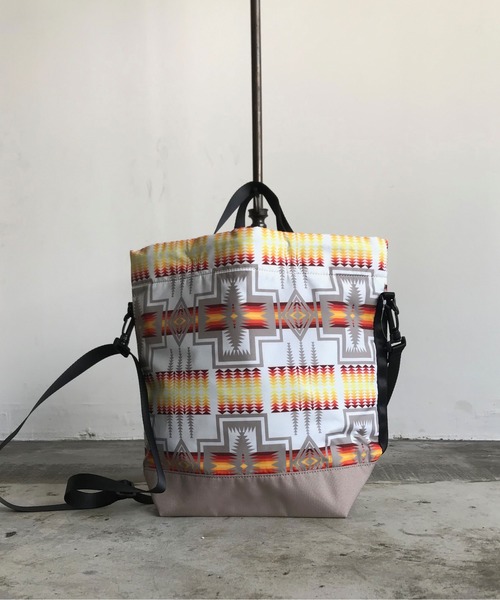 COMMON WARE(コモンウェアー)の「ST:PNDLETON DRAW TOTE ドロートート(トートバッグ・レディース・オフホワイト/カーキ・FREE)」の3枚目の写真